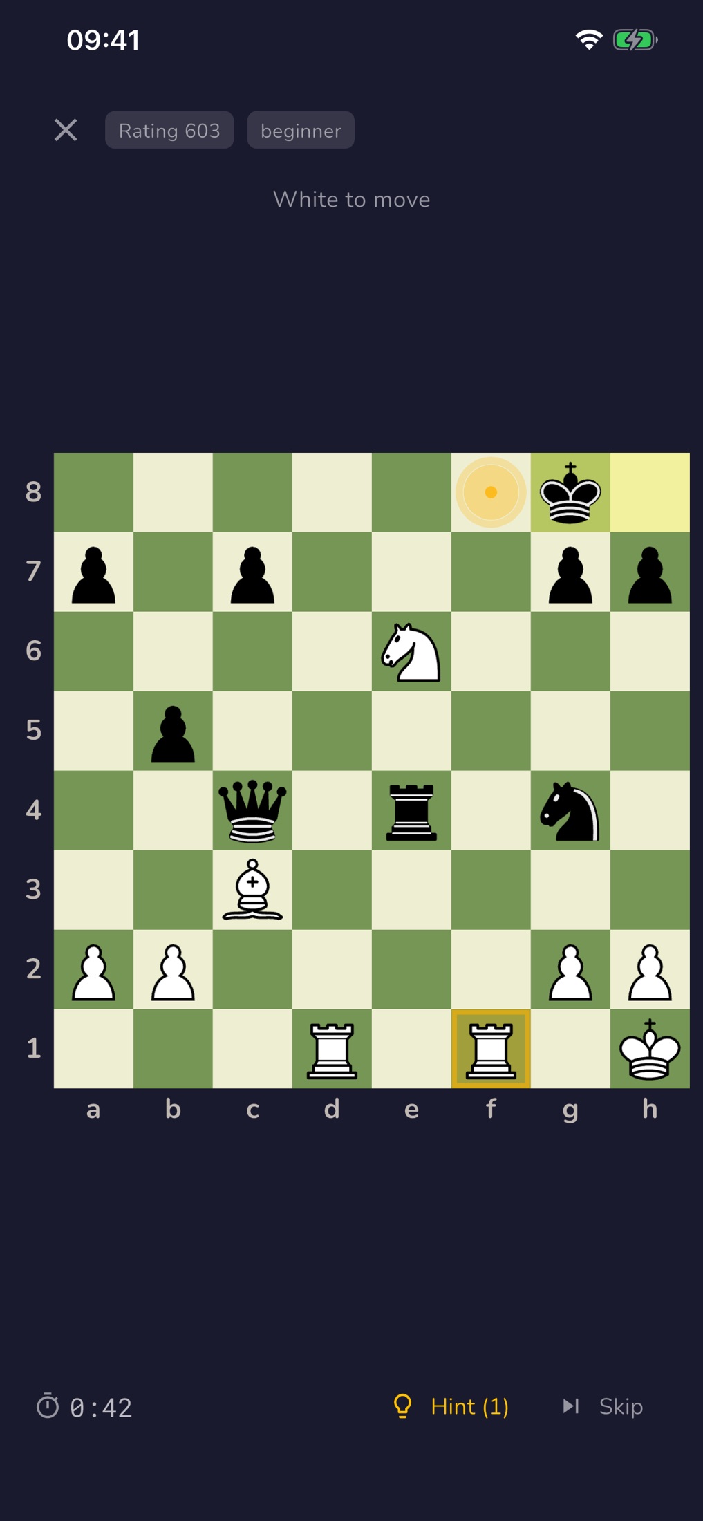 RankUp Chess — Solving a puzzle with hints available